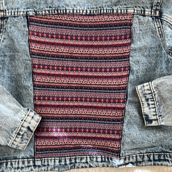 Jean jacket - Picture 7 of 12